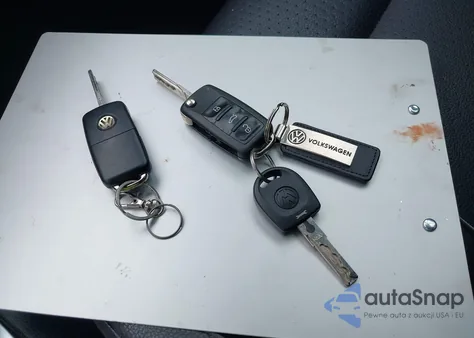 2011 Volkswagen Tiguan Se из США, поврежденный, VIN WVGBV7AX7BW558552